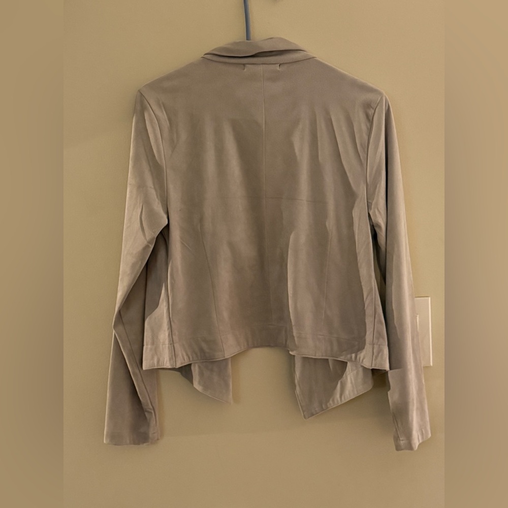 NWT!{Romeo + Juliet Couture}-Size: L-Faux Suede Waterfall Jacket in Stone - Picture 2 of 6